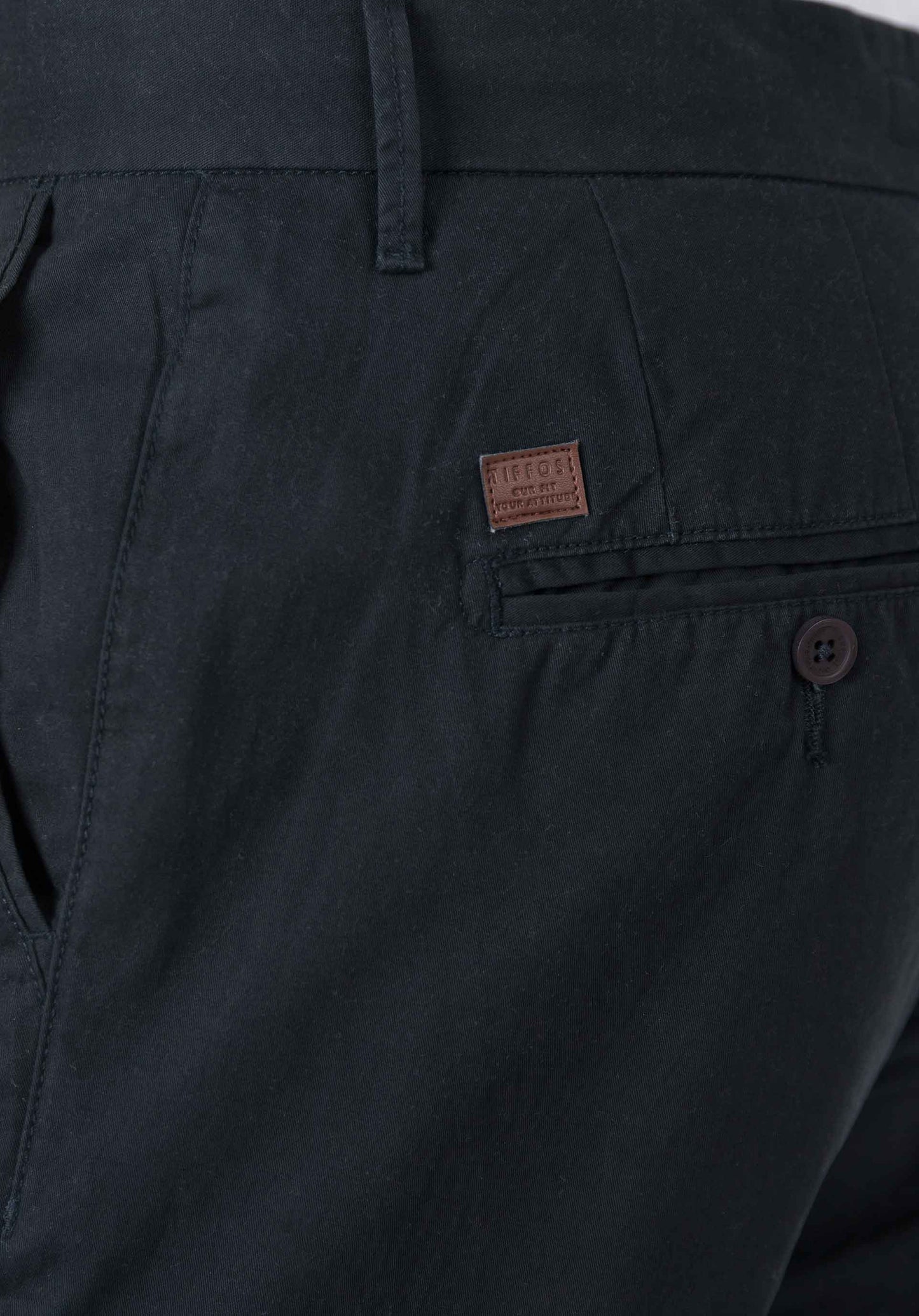PANTALÓN CHINO