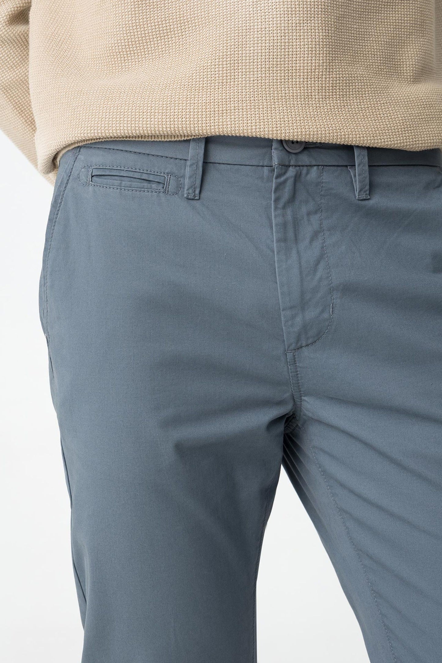 PANTALÓN CHINO