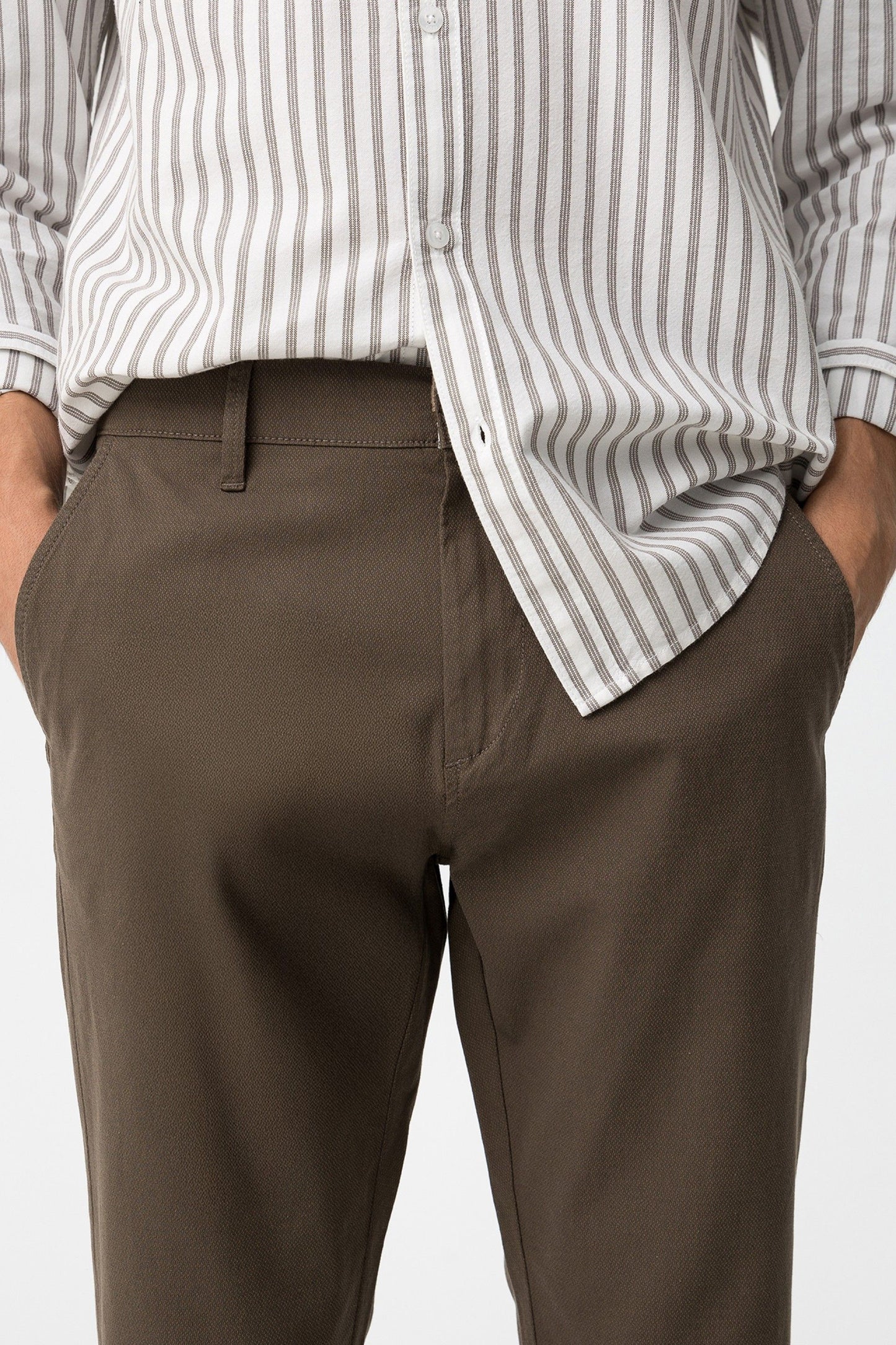 PANTALÓN CHINO