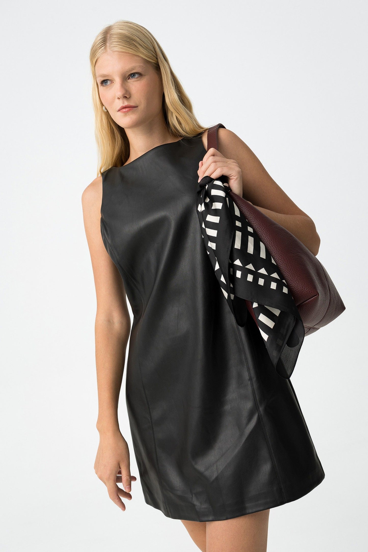 VESTIDO CLASSY