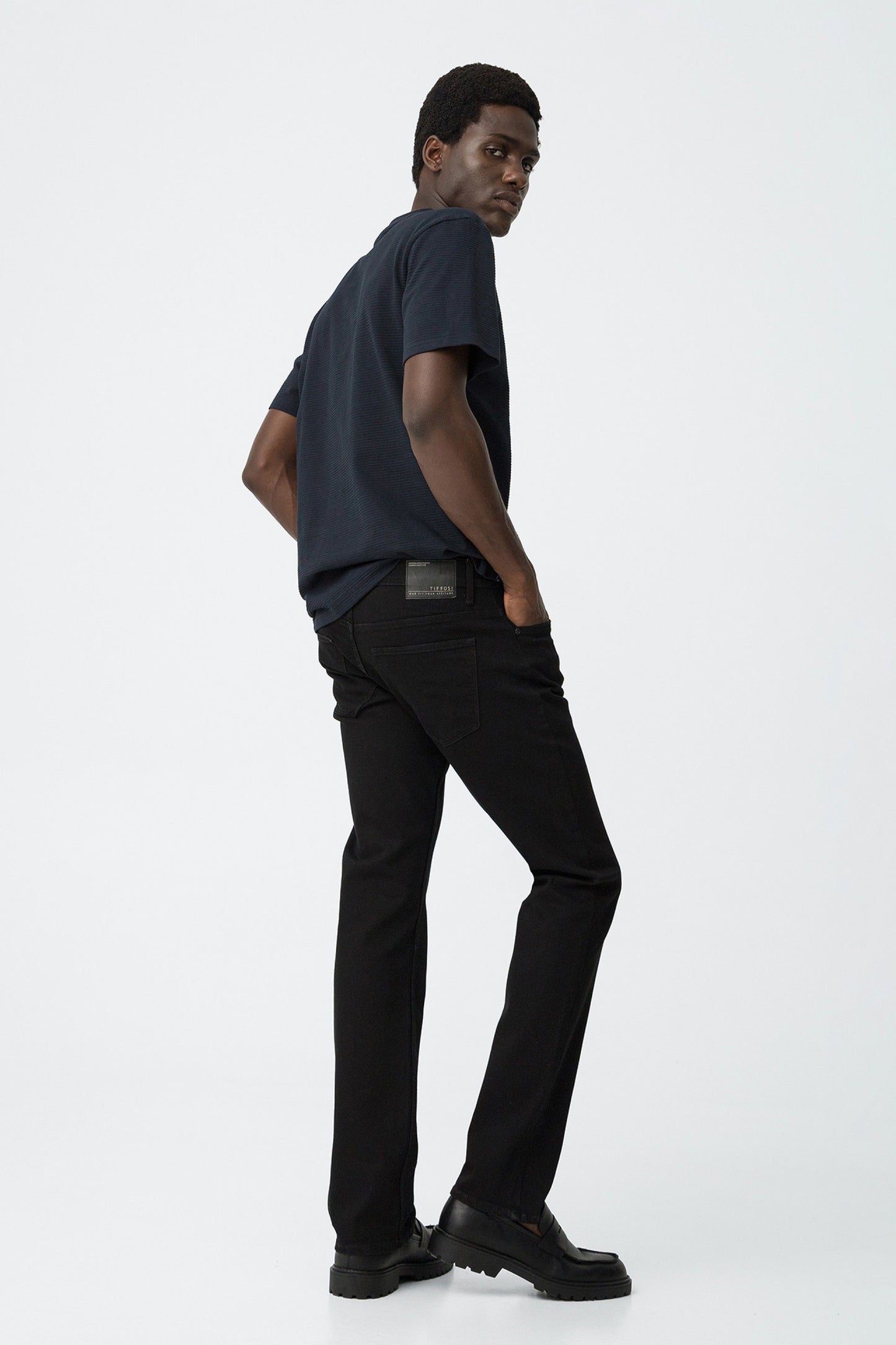 PANTALÓN LEO