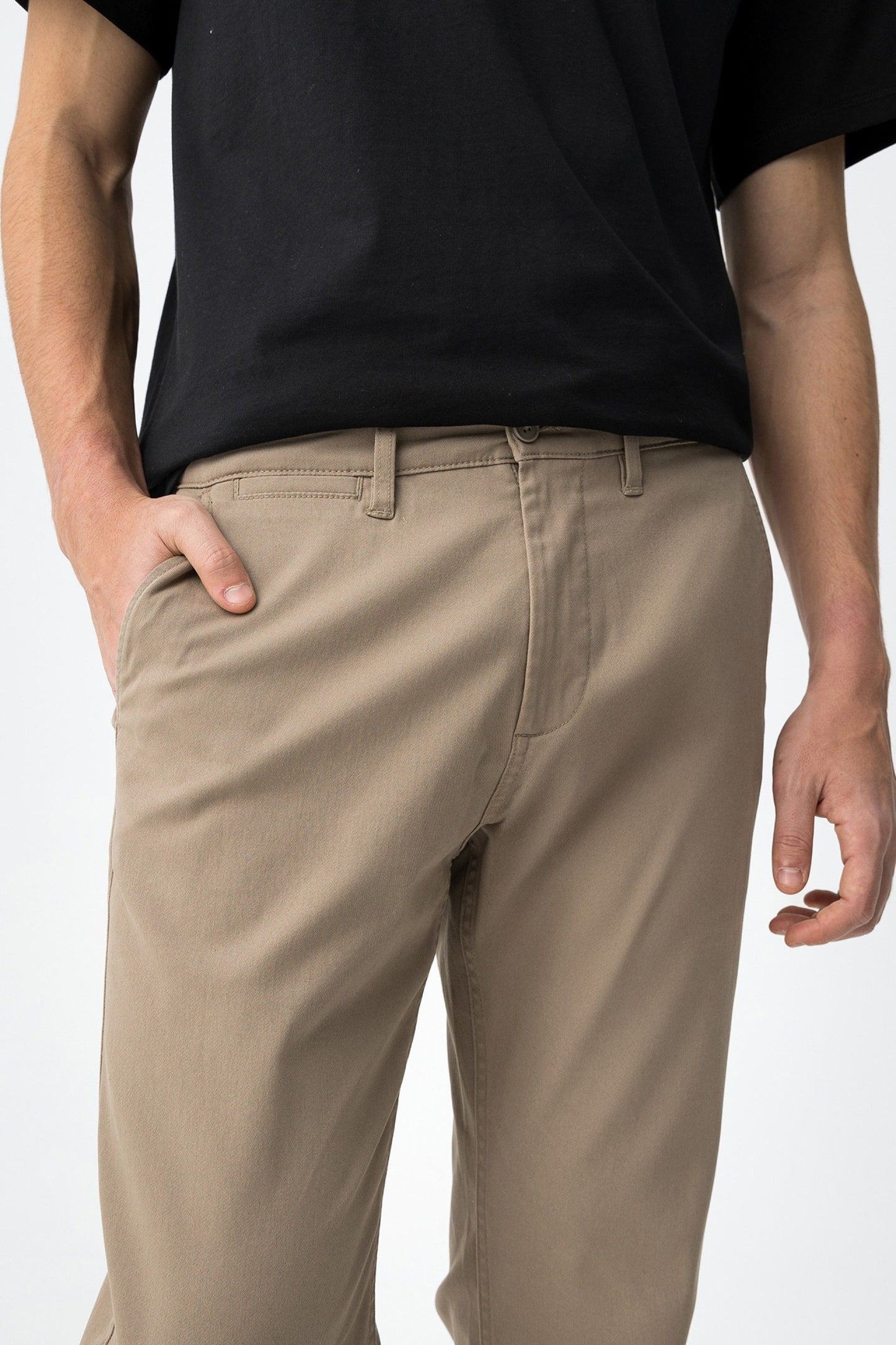 PANTALÓN CHINO