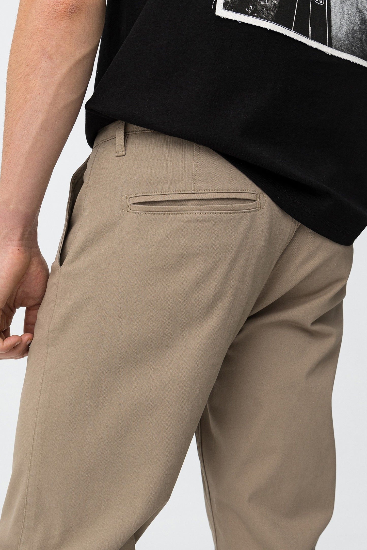 PANTALÓN CHINO
