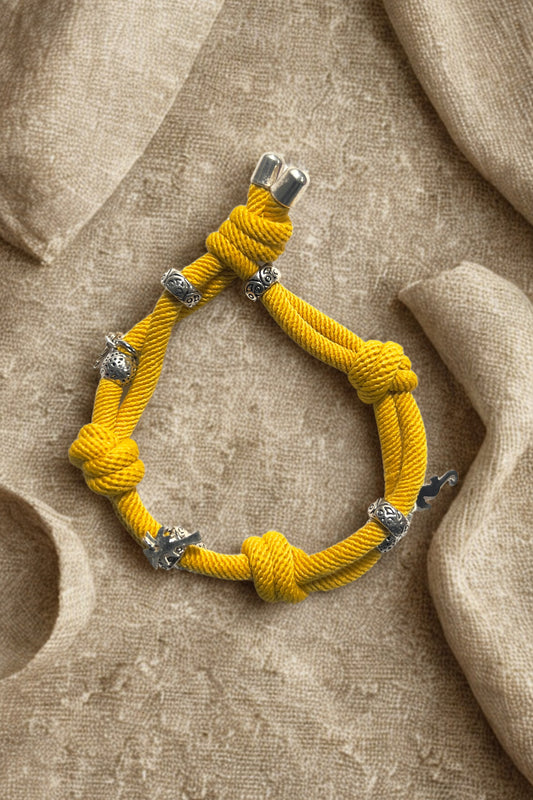 PULSERA NUDOS