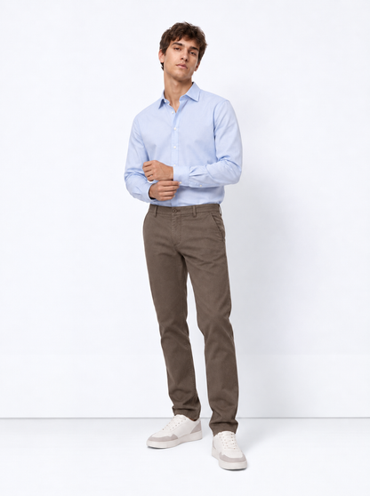 PANTALÓN CHINO