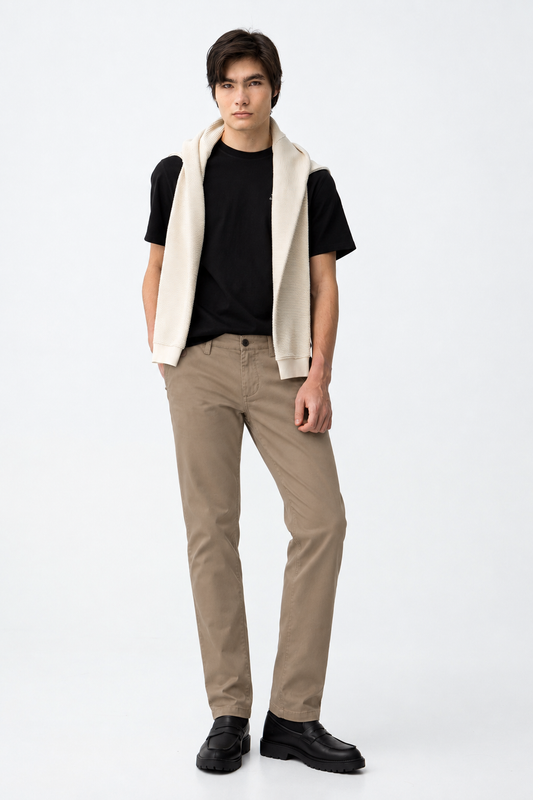 PANTALÓN CHINO