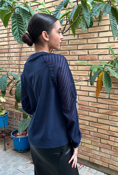 BLUSA PLEAT AZUL MARINO