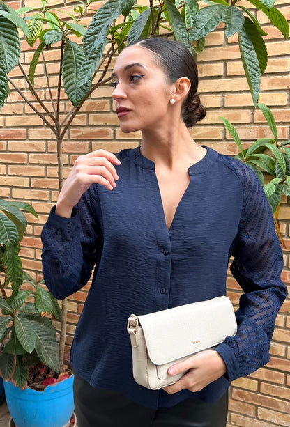 BLUSA PLEAT AZUL MARINO